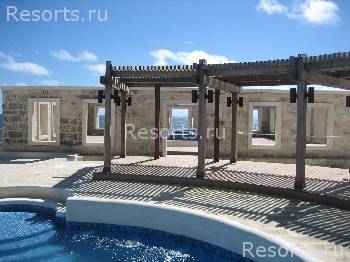 The Crane Resort & Residences 33